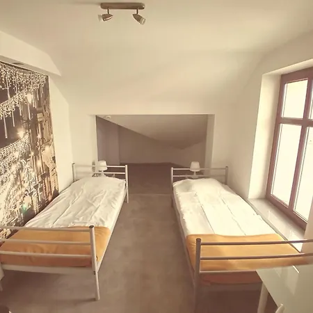 łódzki Pałacyk - Hostelowe Hostel Łódź