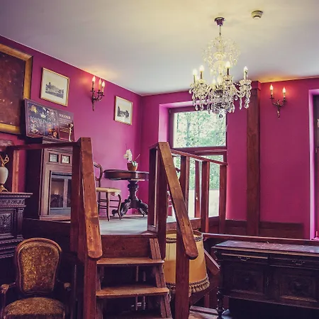 Lodzki Palacyk - Hostelowe