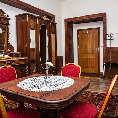 Lodzki Palacyk - Hostelowe Хостел Лодзь