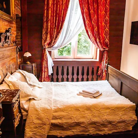 Lodzki Palacyk - Hostelowe Хостел *