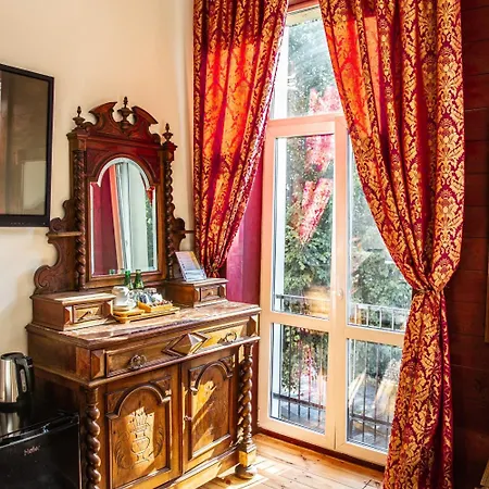 Хостел Lodzki Palacyk - Hostelowe *