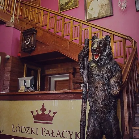 Lodzki Palacyk - Hostelowe *