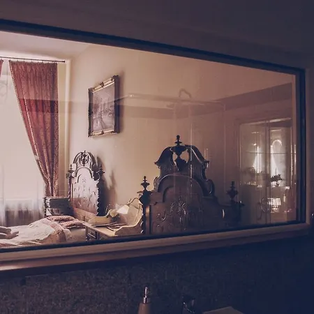 łódzki Pałacyk - Hostelowe Hostel *