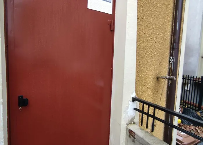 Lodzki Palacyk - Hostelowe *