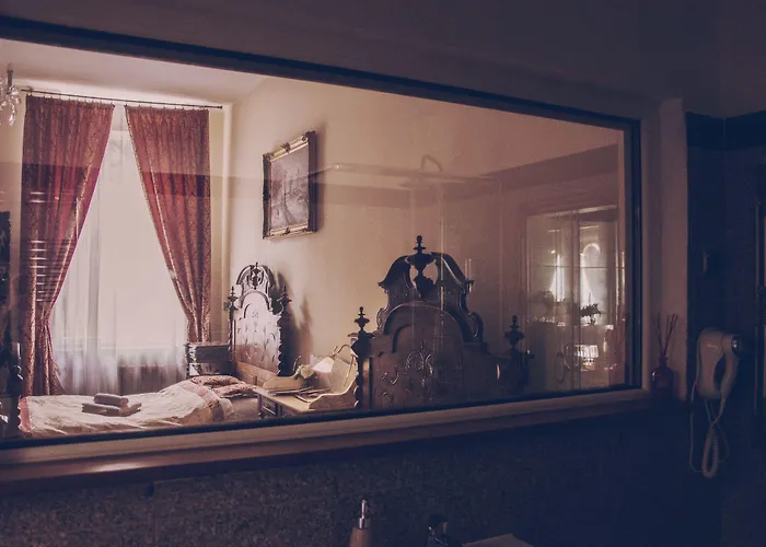 Lodzki Palacyk - Hostelowe Albergue *