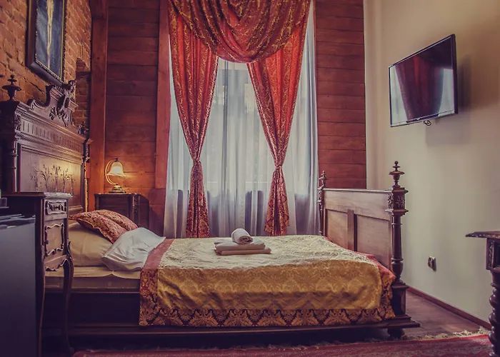 Lodzki Palacyk - Hostelowe *