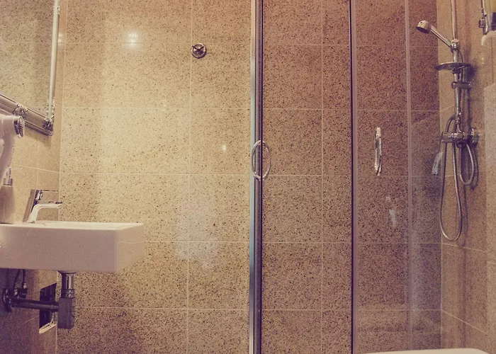 Lodzki Palacyk - Hostelowe Albergue *