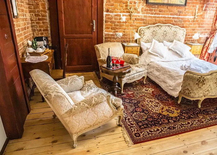 Albergue Lodzki Palacyk - Hostelowe *