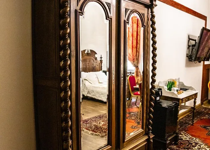 بيت شباب Lodzki Palacyk - Hostelowe *