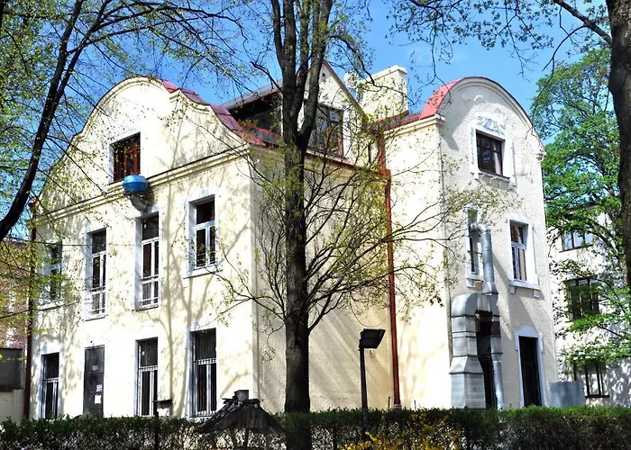 Albergue Lodzki Palacyk - Hostelowe Łódź