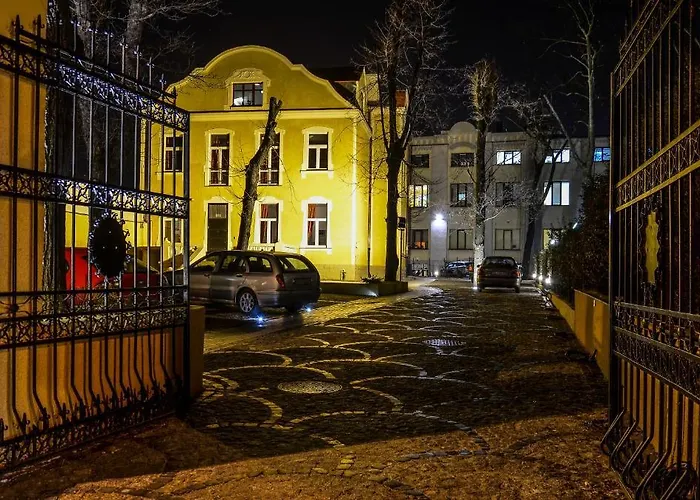 Lodzki Palacyk - Hostelowe 旅馆 *